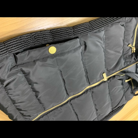 NWOT Michael Kors black and gold fur hooded vest - Picture 5 of 8